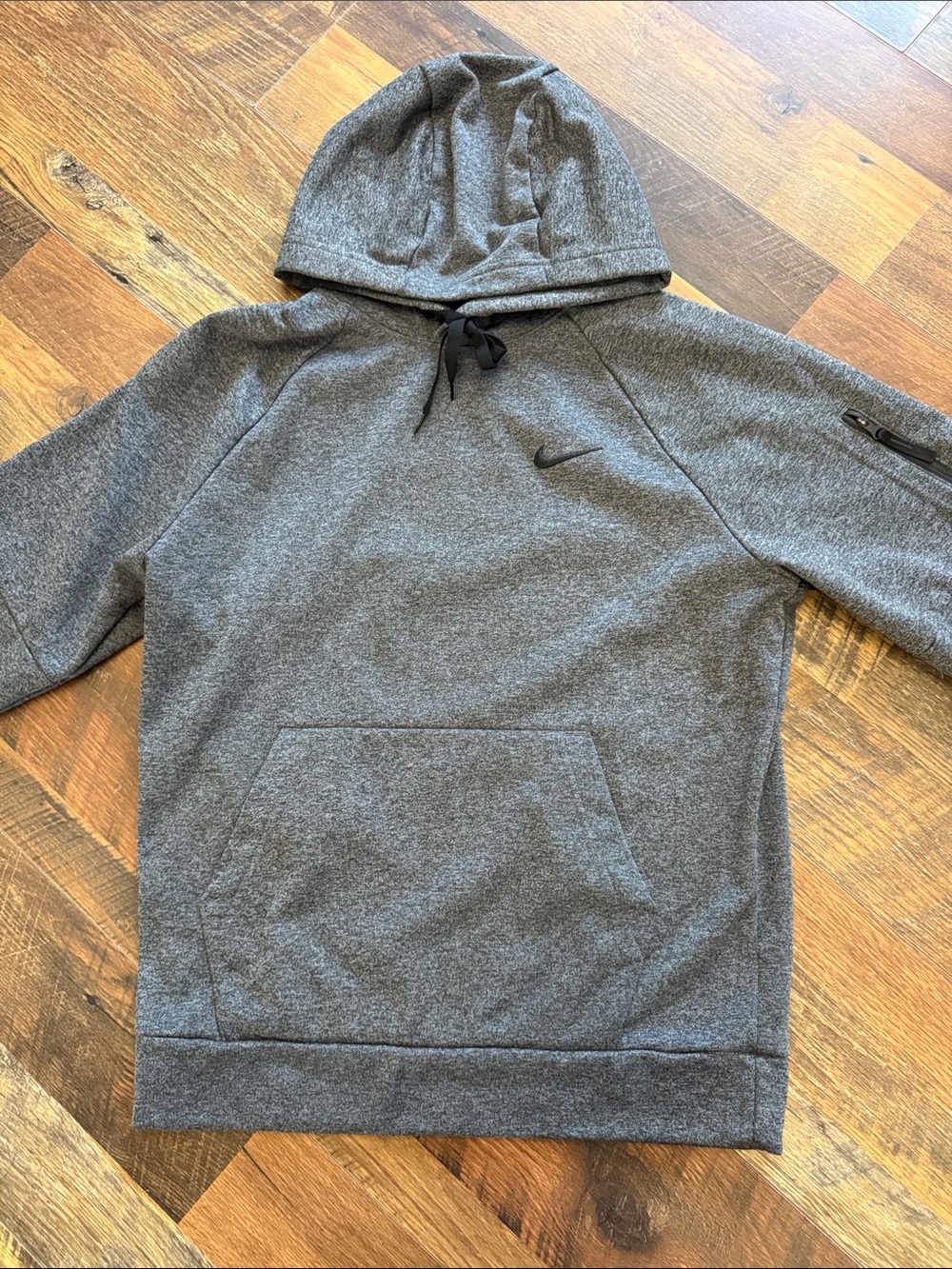 Nike Therma-FIT Gray Pullover Hoodie Men’s Small Fleece Sweatshirt